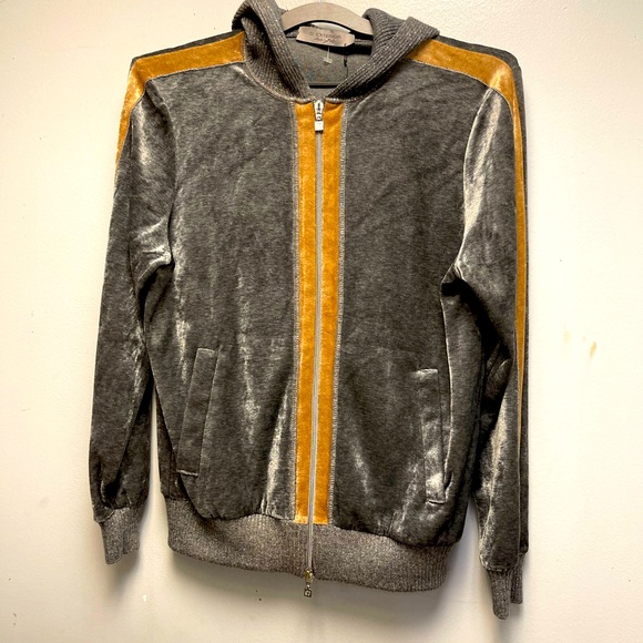Luxury Brand D.exterior beige and grey velour and cashmere hoodie.
